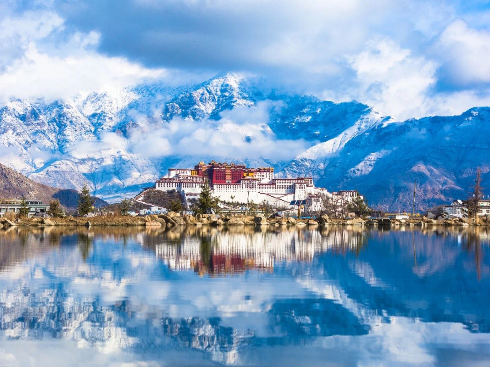 Xinjiang Tourism Guide Xinjiang Tourism Guide
