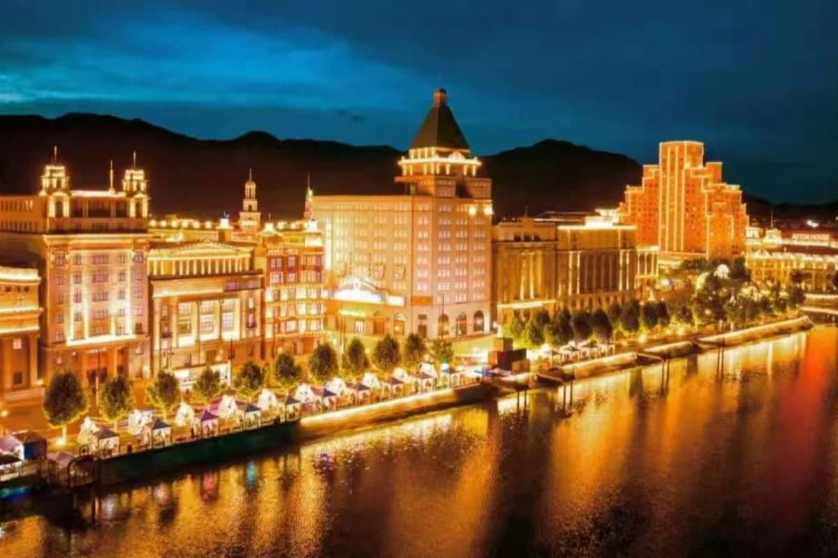 Three-day National Day Tour to Hengdian World Studios Three-day National Day Tour to Hengdian World Studios